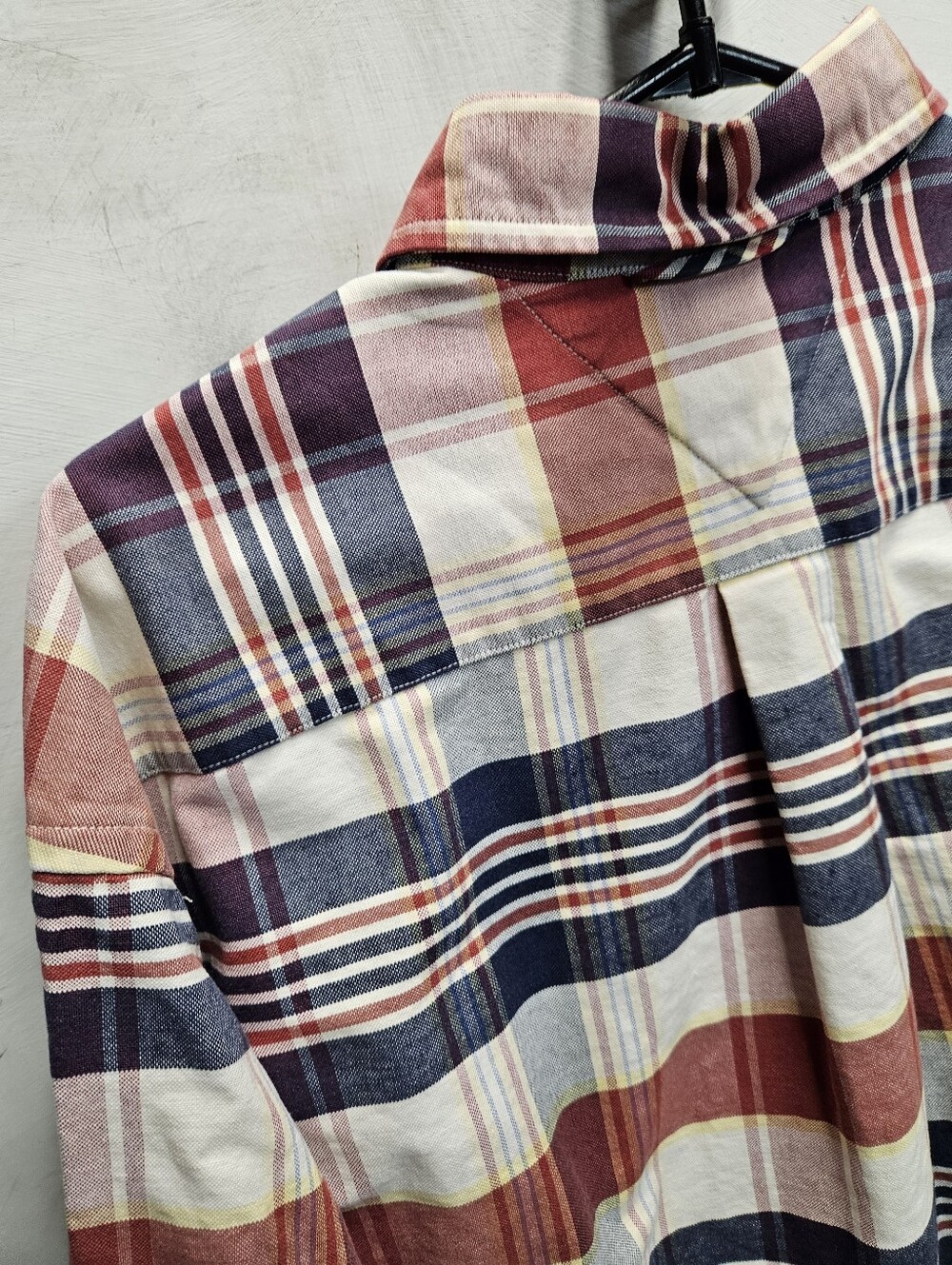 Vintage Tommy Hilfiger Medium Oversized Embroidered Casual Plaid Dress Shirt - Picture 7 of 7